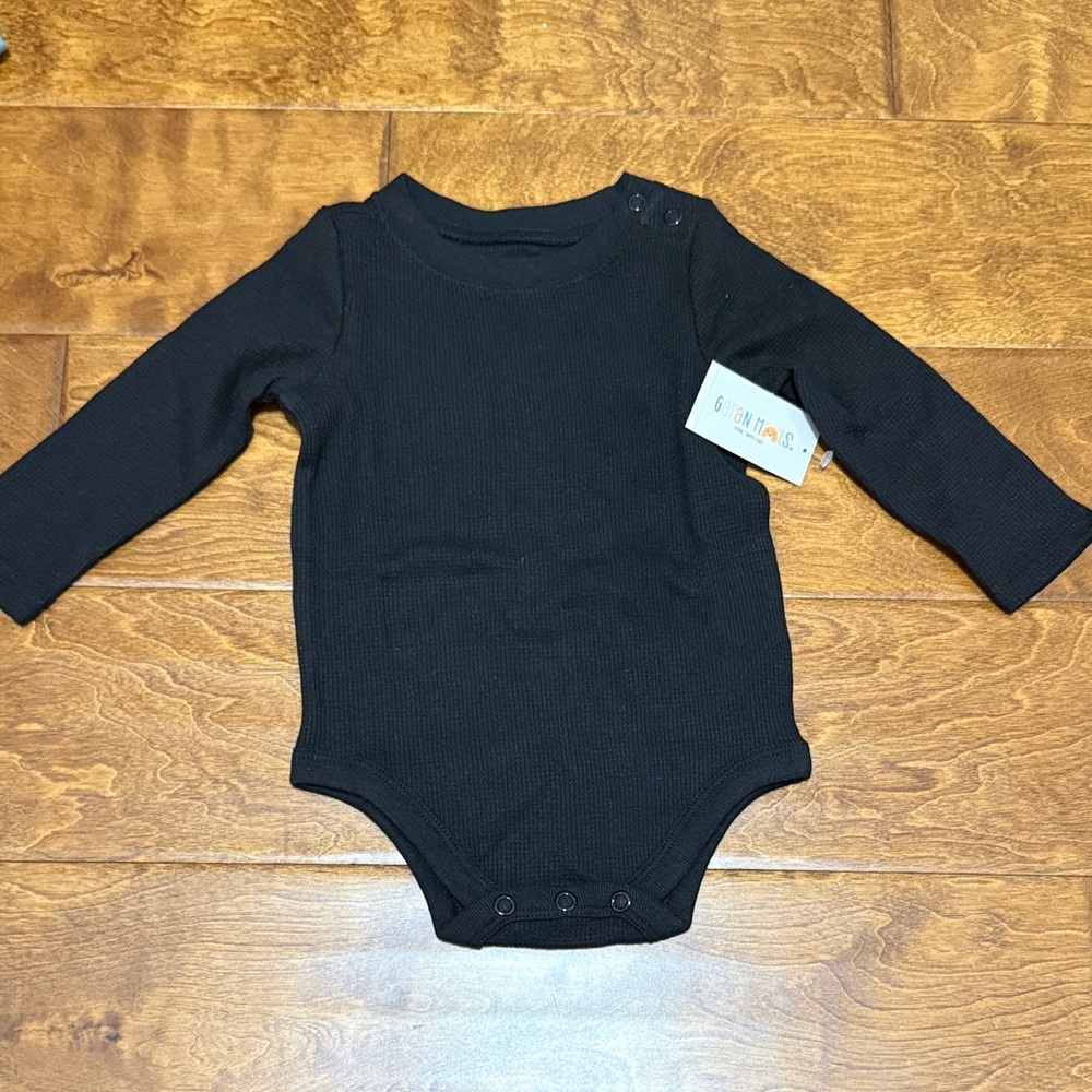 NWT Size 6-9M Garanimals Black Long Sleeve Baby Onesie